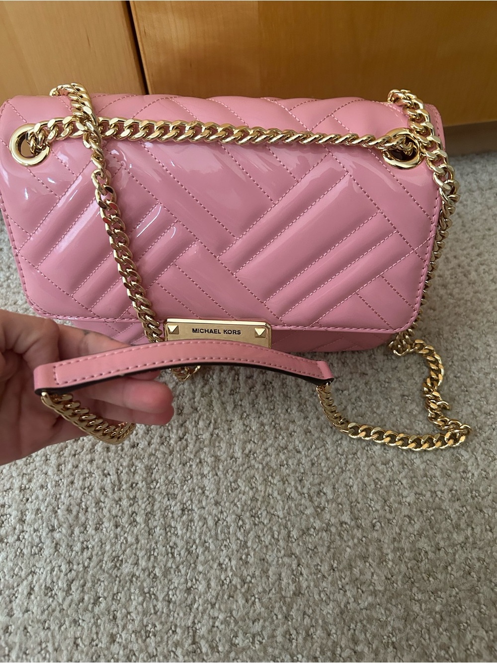 New MICHAEL KORS Pink Quilted Patent Shoulder Bag with Gold Chain - Picture 5 of 5